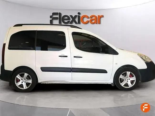 Begagnad Peugeot Partner Tepee Active 100 HK (73 kW) 2017 Vit Minibuss