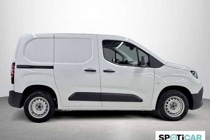 Nuevo Fiat Doblò Easy 101 CV (74 kW) 2025 Blanco Monovolumen