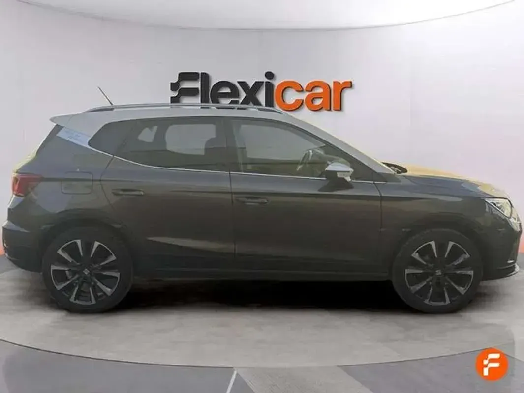 Usado Seat Arona FR 150 CV (110 kW) 2024 Gris SUV
