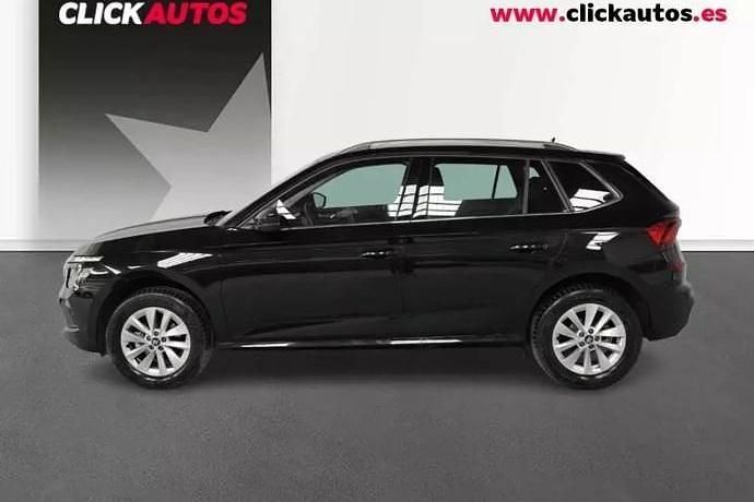 Usado Skoda Kamiq Selection 115 CV (84 kW) 2025 Rojo SUV