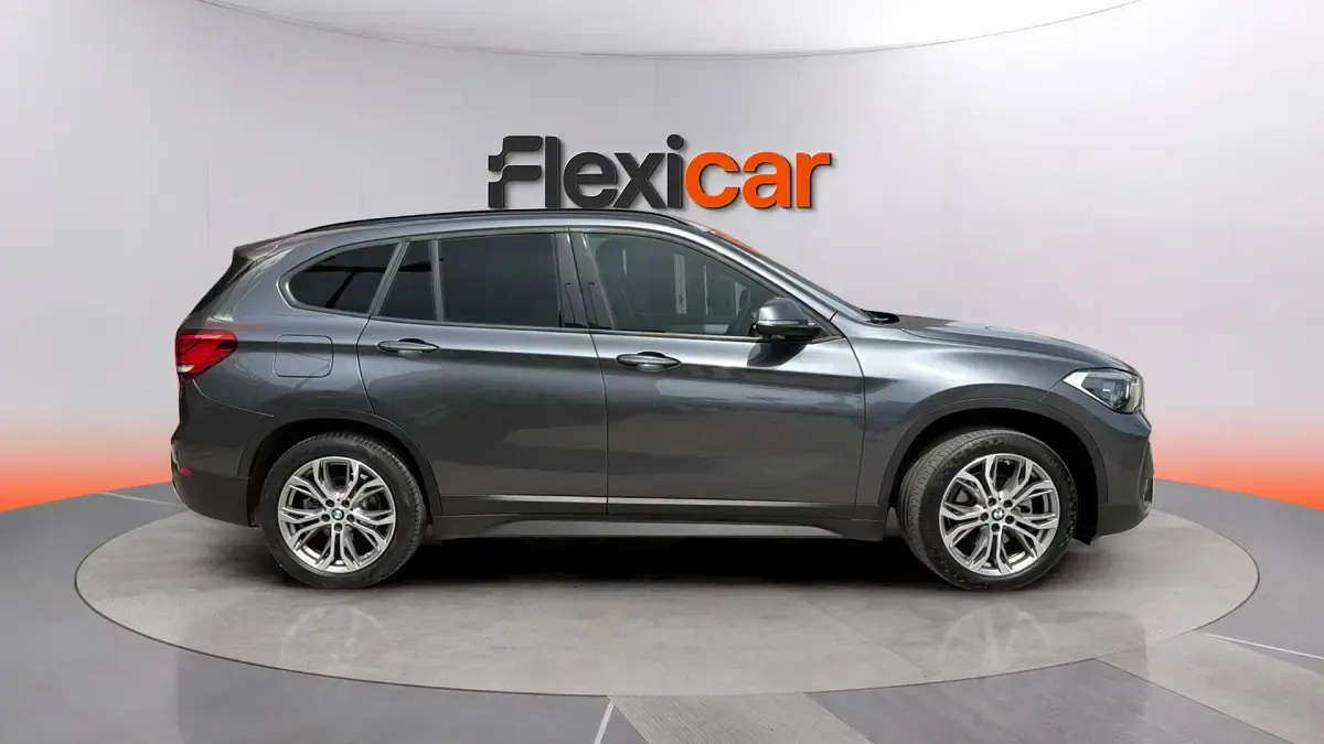 Usado BMW X1 192 CV (141 kW) 2021 Gris SUV