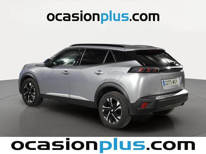 Usado Peugeot 2008 Allure 100 CV (73 kW) 2023 Gris SUV