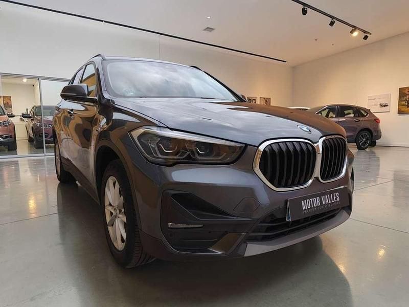 Usado BMW X1 190 CV (139 kW) 2022 Gris SUV