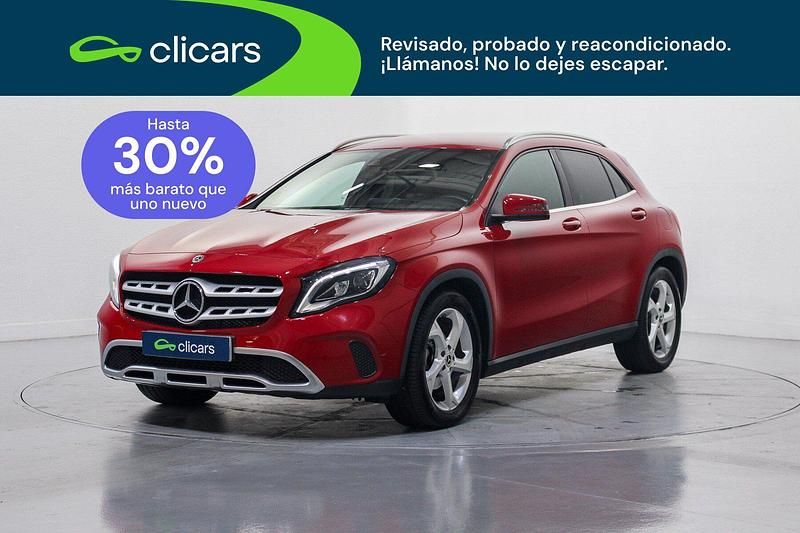 Usado Mercedes GLA180 122 CV (89 kW) 2019 Rojo SUV