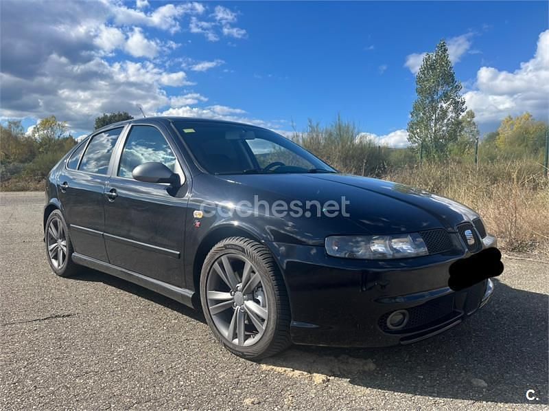 Negro Usado 2004 Seat Leon Sport Berlina | 7250 € - Imagen 1/4