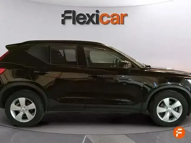 Begagnad Volvo XC40 150 HK (110 kW) 2020 Svart SUV
