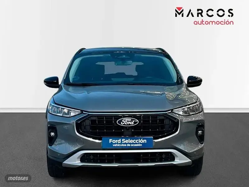 Usado Ford Kuga Active X 243 CV (178 kW) 2024 Gris / plateado SUV