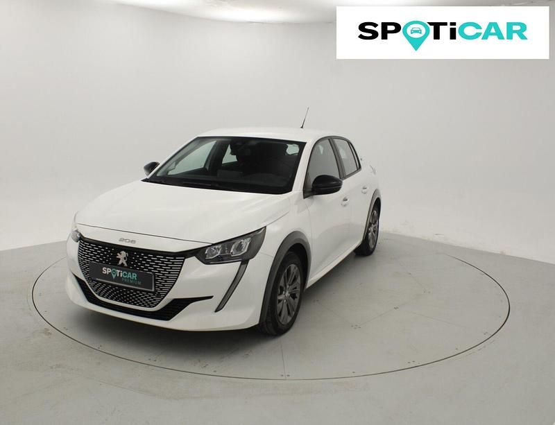 Blanco Usado 2023 Peugeot 208 Active Utilitario | 19.500 € (Un poco caro) - Imagen 1/4
