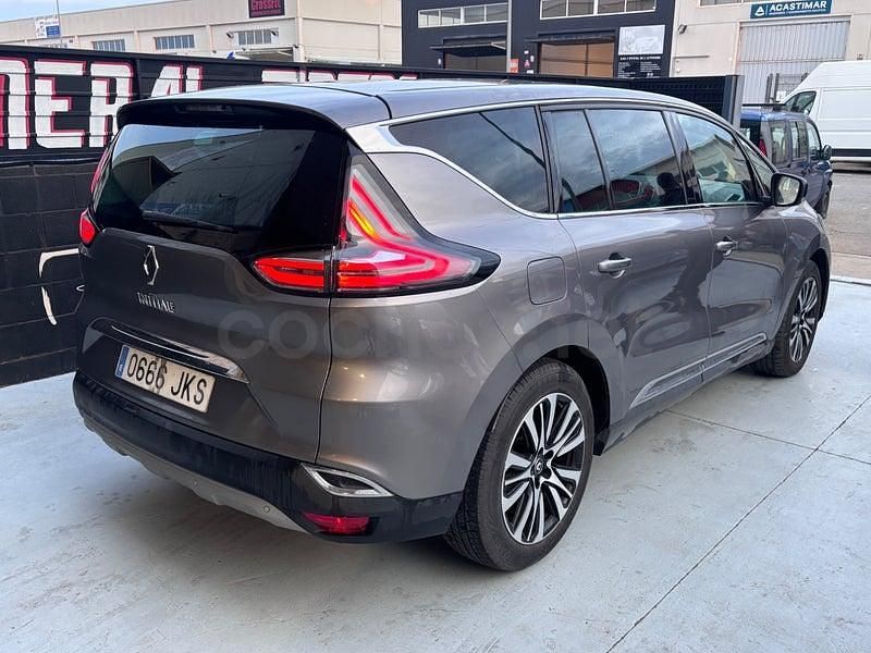 Usado Renault Espace Initiale Paris 160 CV (117 kW) 2016 Gris / plata Monovolumen