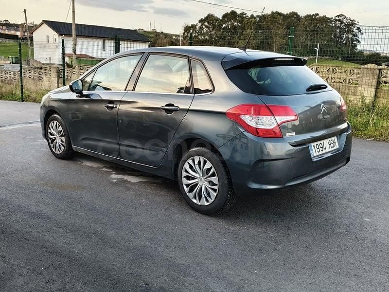 Usado Citroën C4 92 CV (67 kW) 2013 Negro Berlina