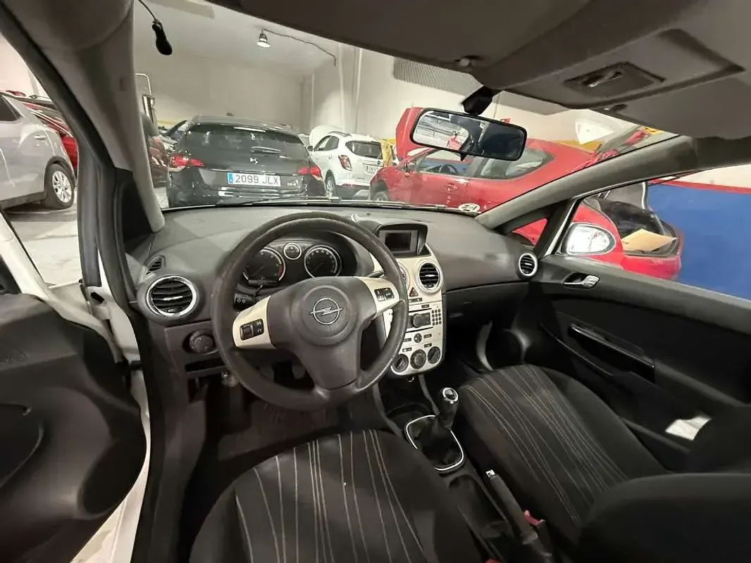 Usado Opel Corsa Enjoy 75 HP (55 kW) 2007 Branco Citadino