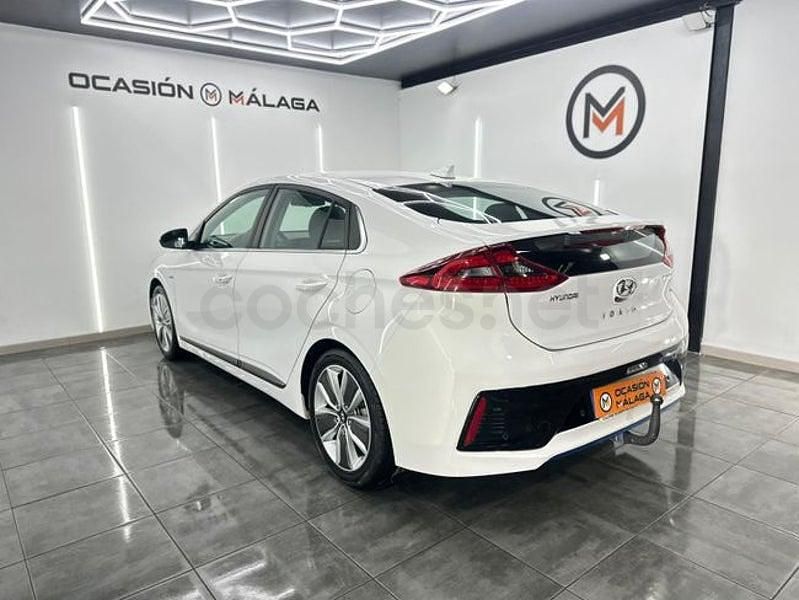Usado Hyundai Ioniq 141 CV (103 kW) 2018 Blanco Utilitario