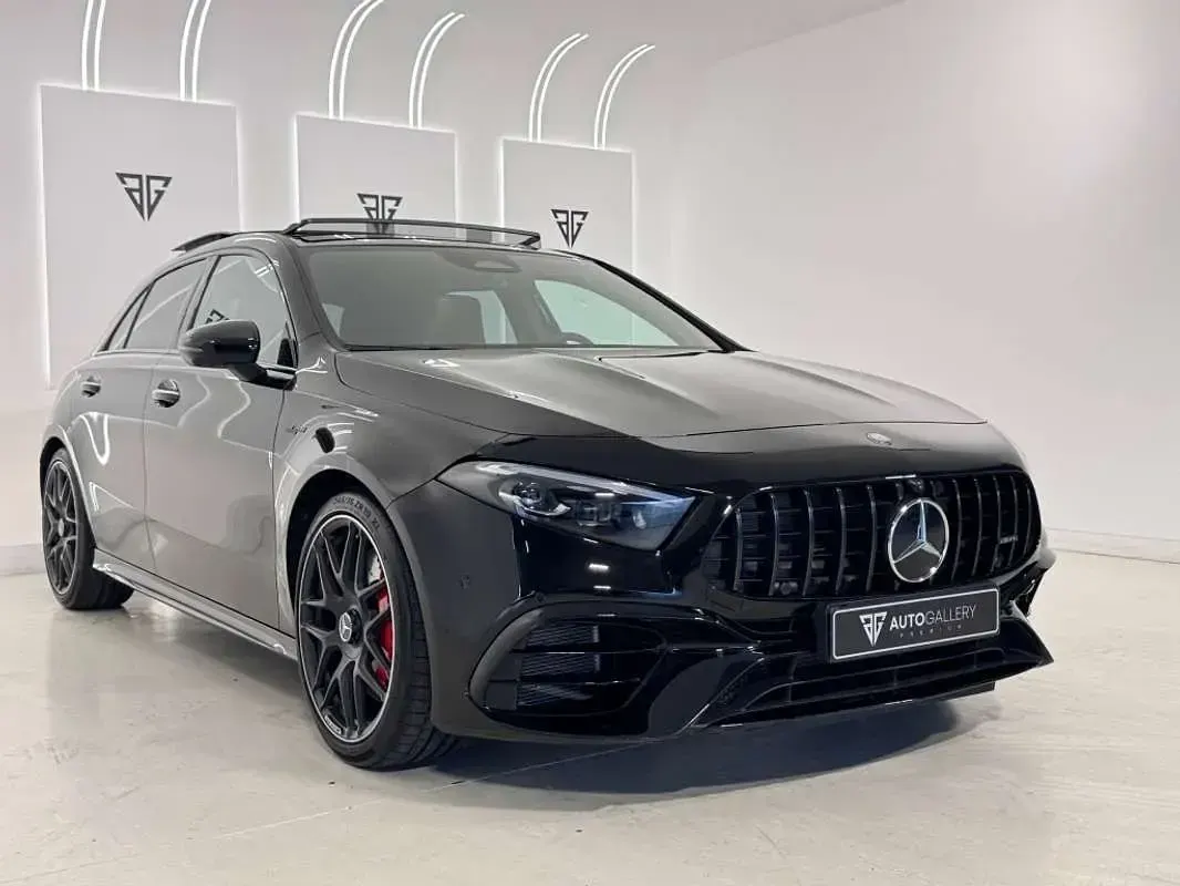 Usado Mercedes A45 AMG Premium 421 CV (309 kW) 2024 Negro Utilitario