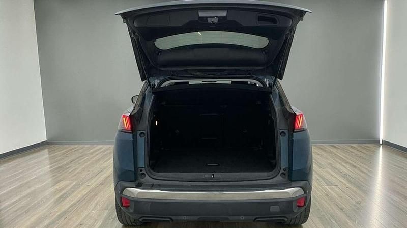 Usado Peugeot 3008 Allure 129 CV (94 kW) 2021 Azul SUV