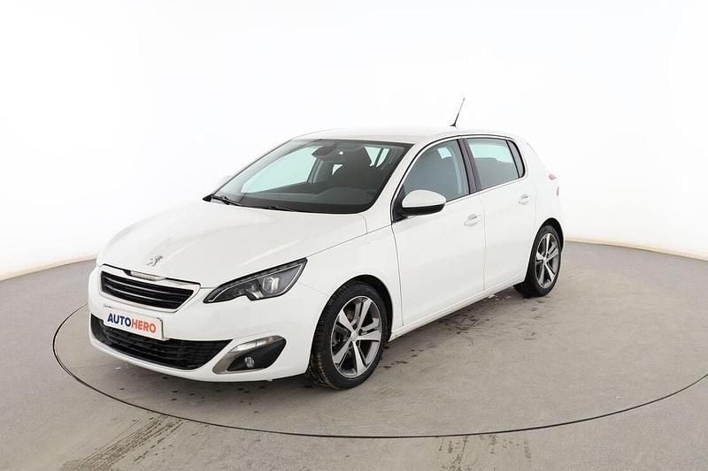 Usado Peugeot 308 Allure 150 HP (110 kW) 2015 Sedan