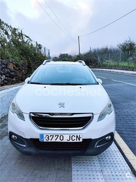 Blanco Usado 2015 Peugeot 2008 Active SUV | 5900 € (Buen precio) - Imagen 1/3
