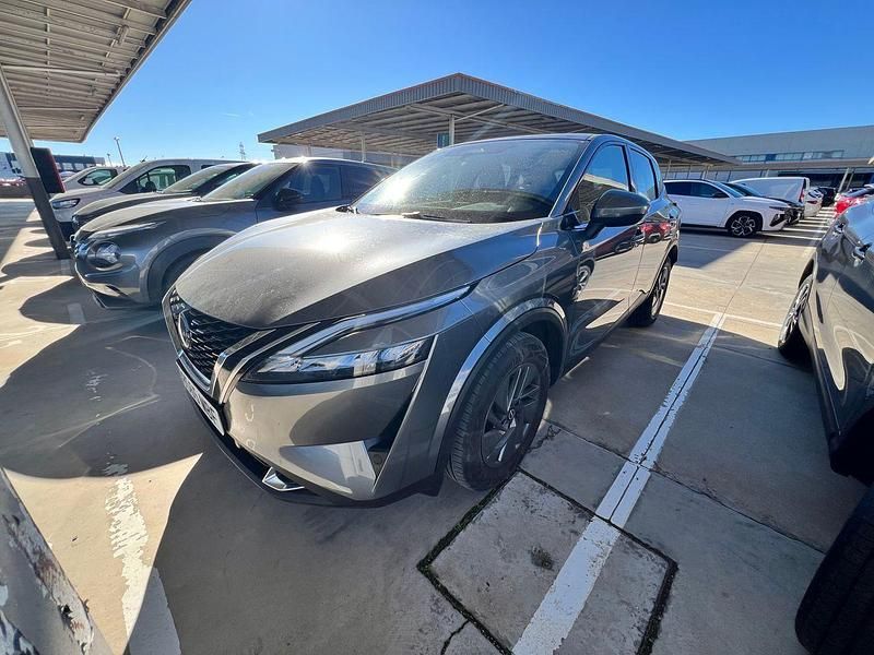 Usado Nissan Qashqai Acenta 140 CV (102 kW) 2022 Gris SUV