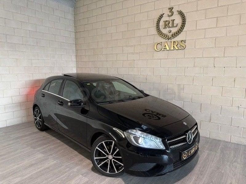 Usado Mercedes A180 Style 122 CV (89 kW) 2015 Negro Berlina