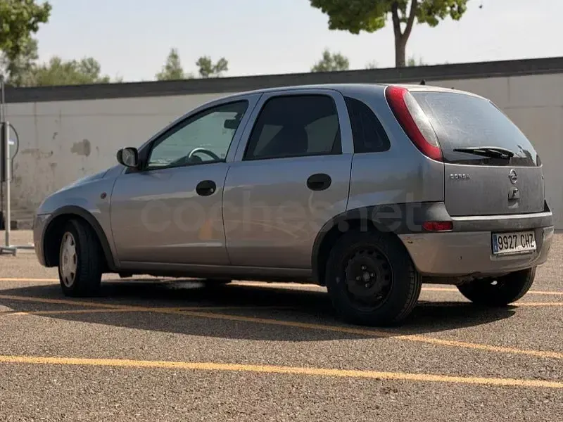 Usado Opel Corsa Edition 75 CV (55 kW) 2003 Gris / plata Utilitario