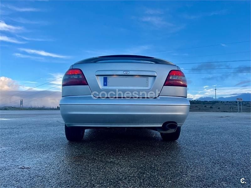 Usado Volvo S40 163 CV (119 kW) 2001 Gris / plata Berlina