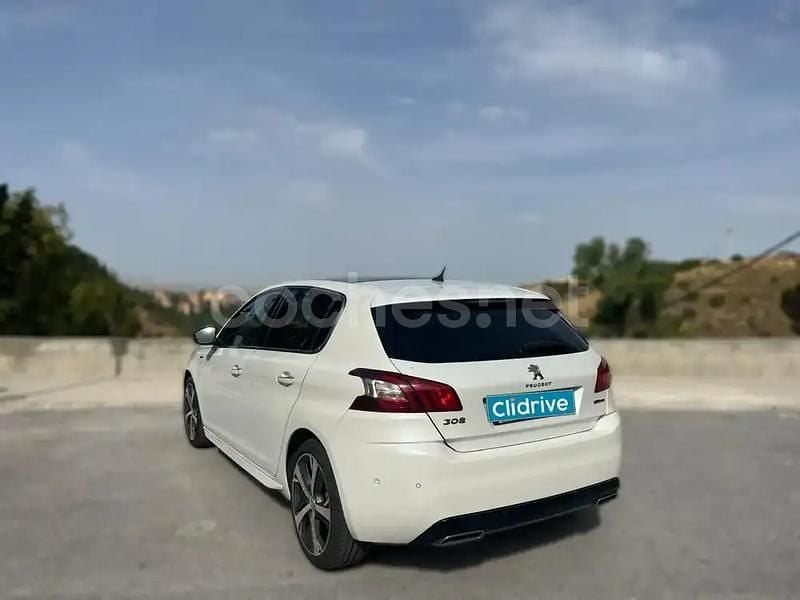 Usado Peugeot 308 GT-line 130 CV (95 kW) 2015 Blanco Berlina