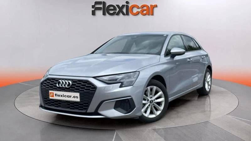 Usado Audi A3 Premium 110 CV (80 kW) 2023 Gris Berlina