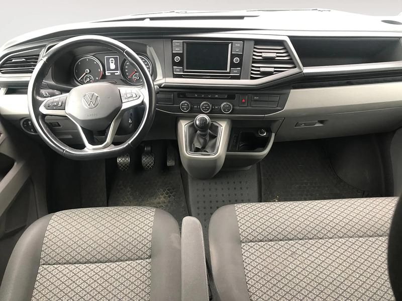 Usado VW Caravelle 110 CV (80 kW) 2021 Blanco Monovolumen