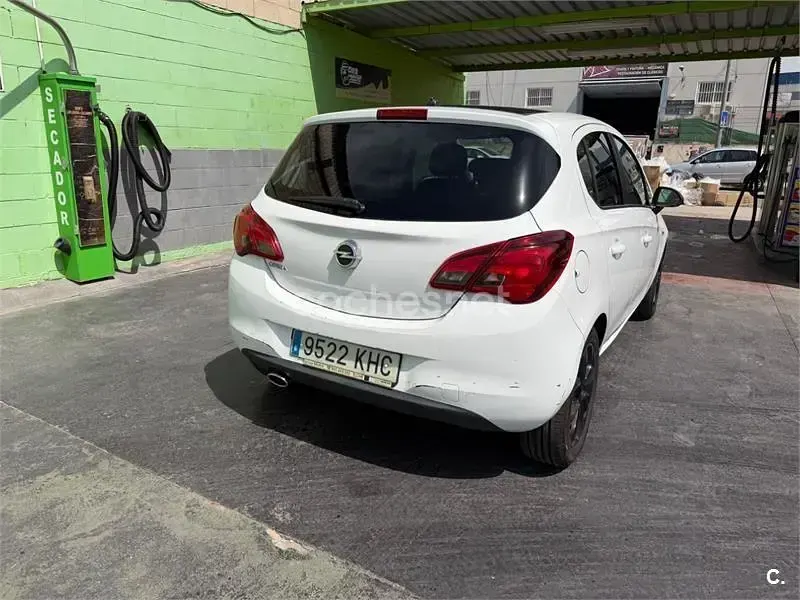 Usado Opel Corsa Color Edition 90 CV (66 kW) 2018 Blanco Utilitario