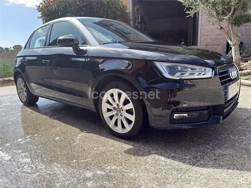 Usado Audi A1 Sportback 125 CV (91 kW) 2016 Negro Utilitario