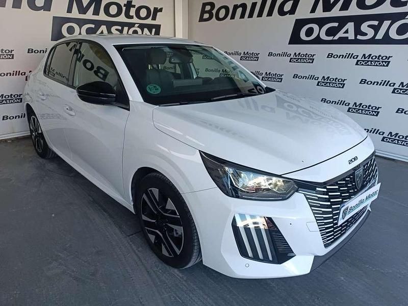 Usado Peugeot 208 Allure 101 CV (74 kW) 2024 Blanco Utilitario