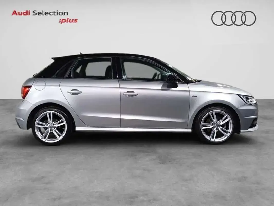 Usado Audi A1 Sportback Exclusive 116 CV (85 kW) 2018 Gris Utilitario