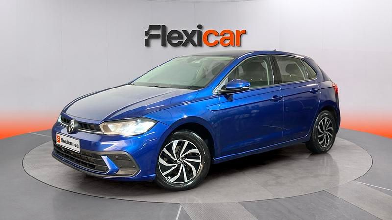 Usado VW Polo Life 110 CV (80 kW) 2022 Azul Utilitario