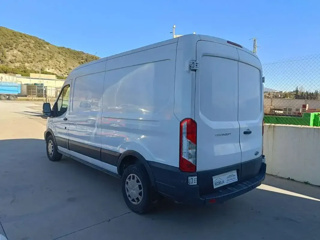 Usado Ford Transit Trend 131 CV (96 kW) 2016 Blanco Van