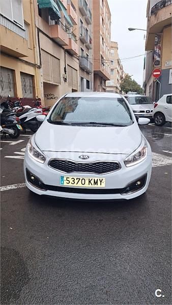 Usado Kia Ceed GT 136 CV (100 kW) 2018 Blanco Berlina