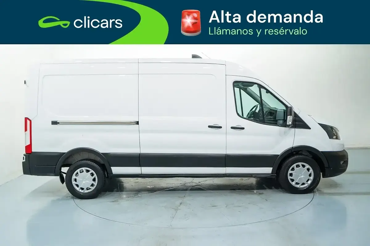 Usado Ford Transit Trend 130 CV (95 kW) 2023 Blanco Van