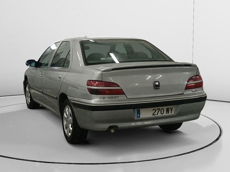 Usado Peugeot 406 111 CV (81 kW) 2000 Gris Berlina