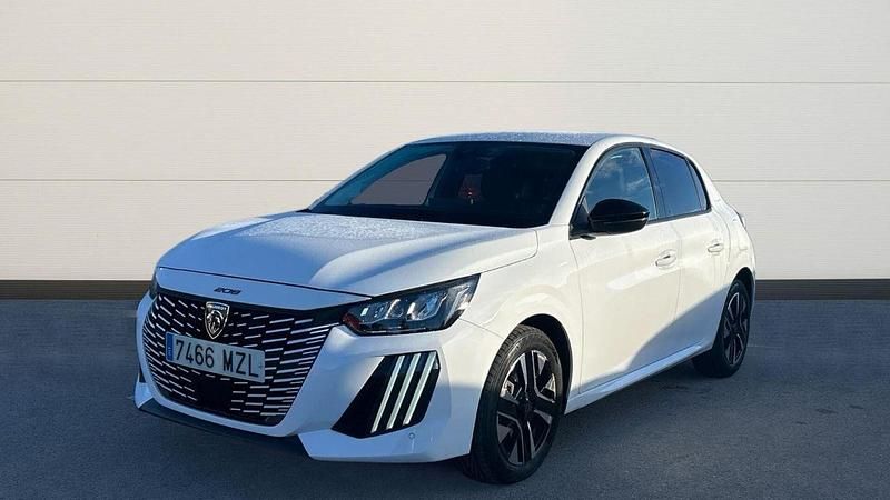 Usado Peugeot 208 Allure 100 CV (73 kW) 2025 Blanco Utilitario