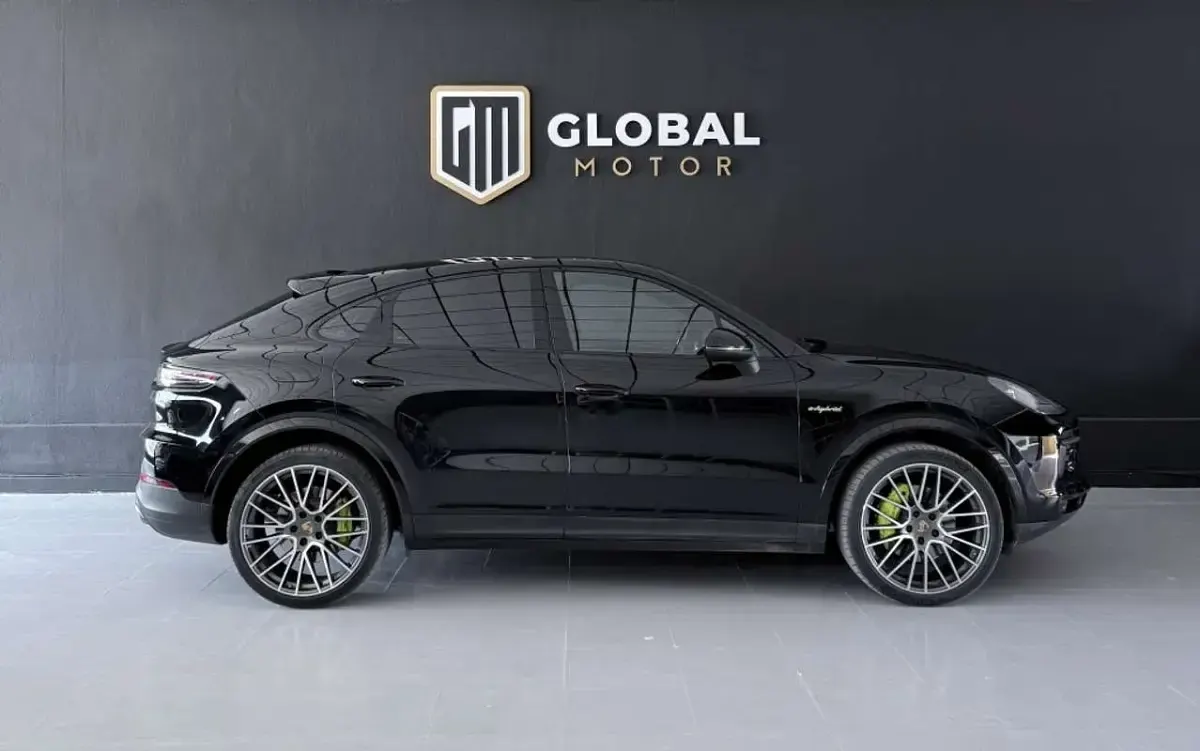 Usado Porsche Cayenne 462 CV (339 kW) 2023 Negro SUV