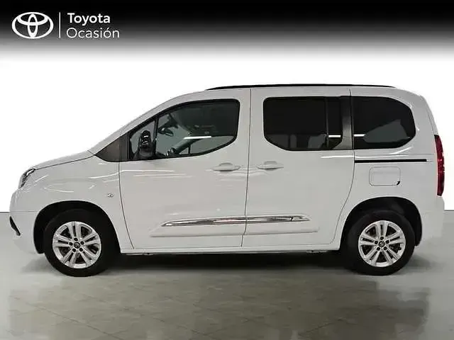 Usado Toyota Proace Verso City 131 CV (96 kW) 2025 Blanco Familiar