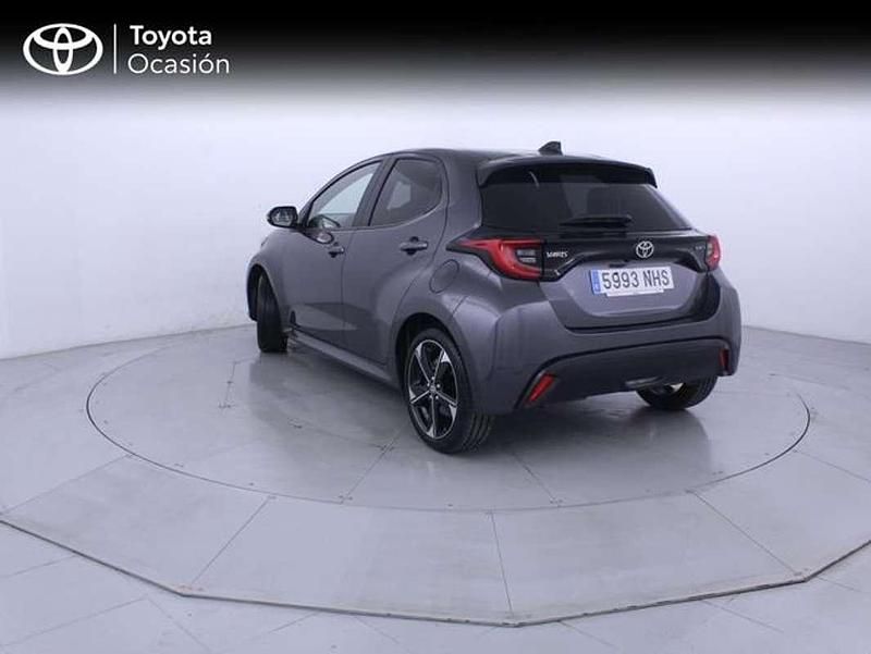 Nuevo Toyota Yaris Hybrid Style 116 CV (85 kW) 2025 Gris Utilitario