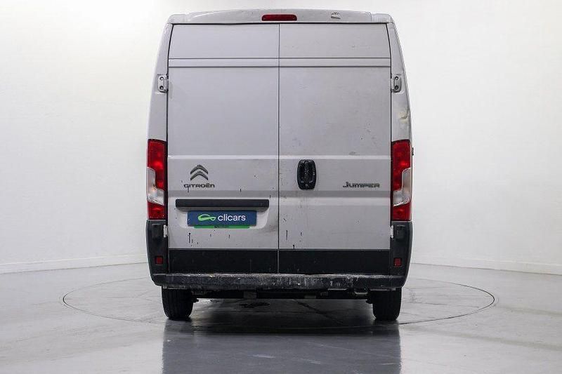 Usado Citroën Jumper 140 CV (102 kW) 2021 Blanco Monovolumen