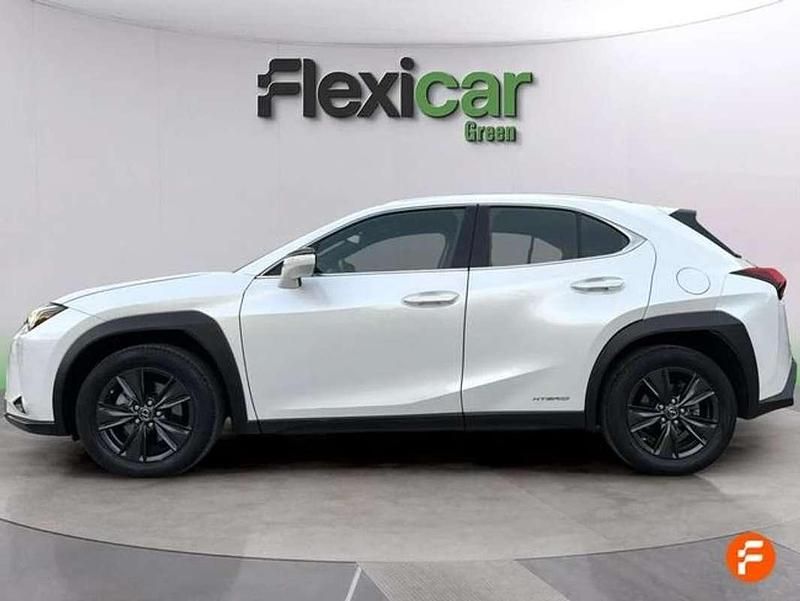 Usado Lexus UX 250h Business Edition 184 CV (135 kW) 2022 Blanco SUV