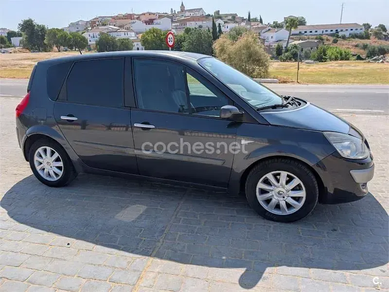 Usado Renault Scénic II Dynamique 130 CV (95 kW) 2007 Negro Monovolumen