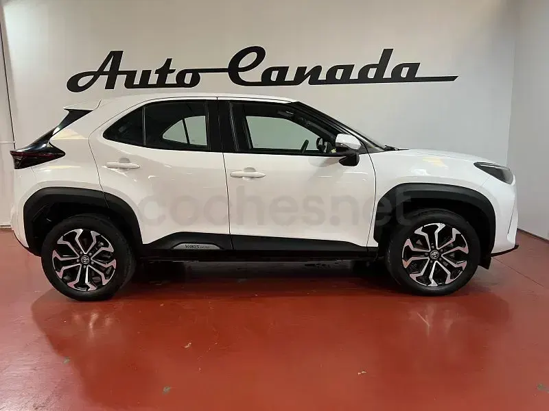 Usado Toyota Yaris Cross Active 116 CV (85 kW) 2021 Blanco SUV