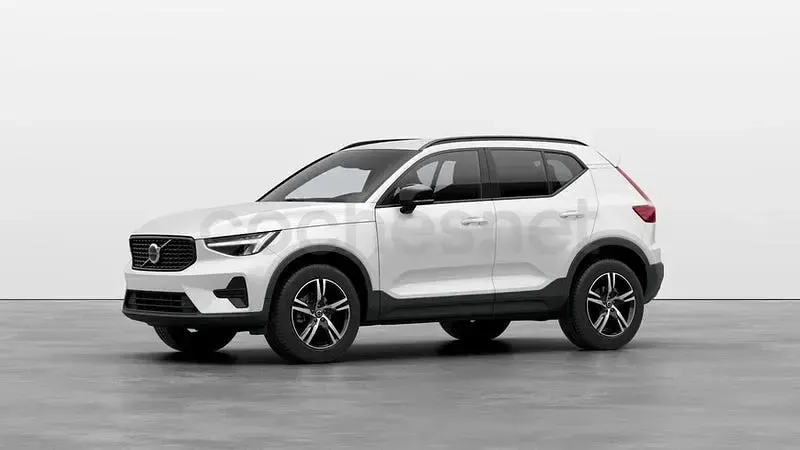 Usado Volvo XC40 Plus 163 CV (119 kW) 2025 Blanco SUV