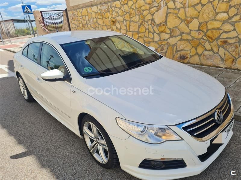 Blanco Usado 2011 VW Passat Highline Berlina | 16.990 € - Imagen 1/4
