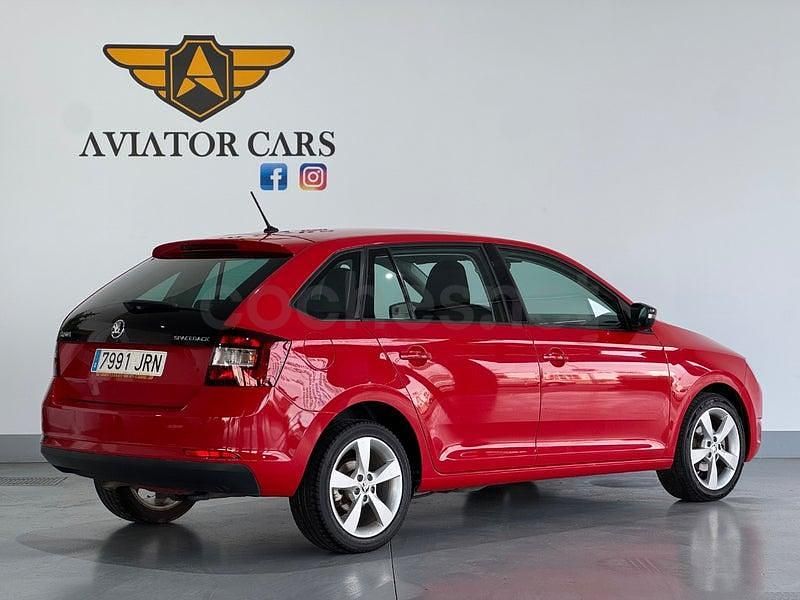 Usado Skoda Rapid Ambition 90 CV (66 kW) 2016 Rojo Utilitario