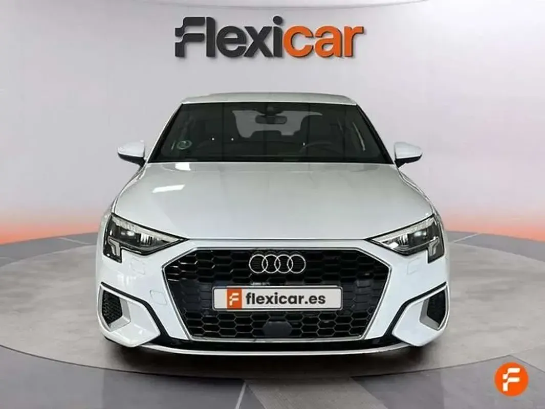 Usado Audi A3 150 CV (110 kW) 2021 Blanco Berlina