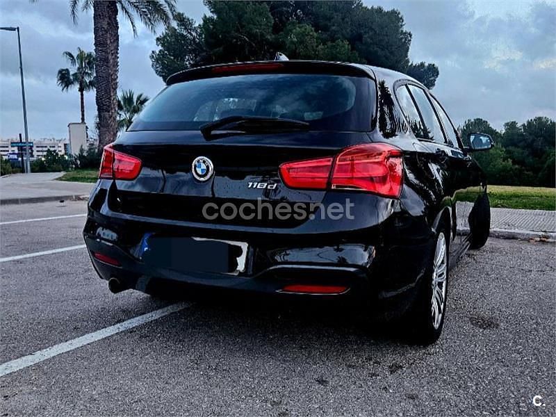Usado BMW 118 150 CV (110 kW) 2017 Negro Utilitario