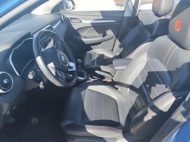 Usado MG ZS Luxury 111 CV (81 kW) 2023 Azul SUV